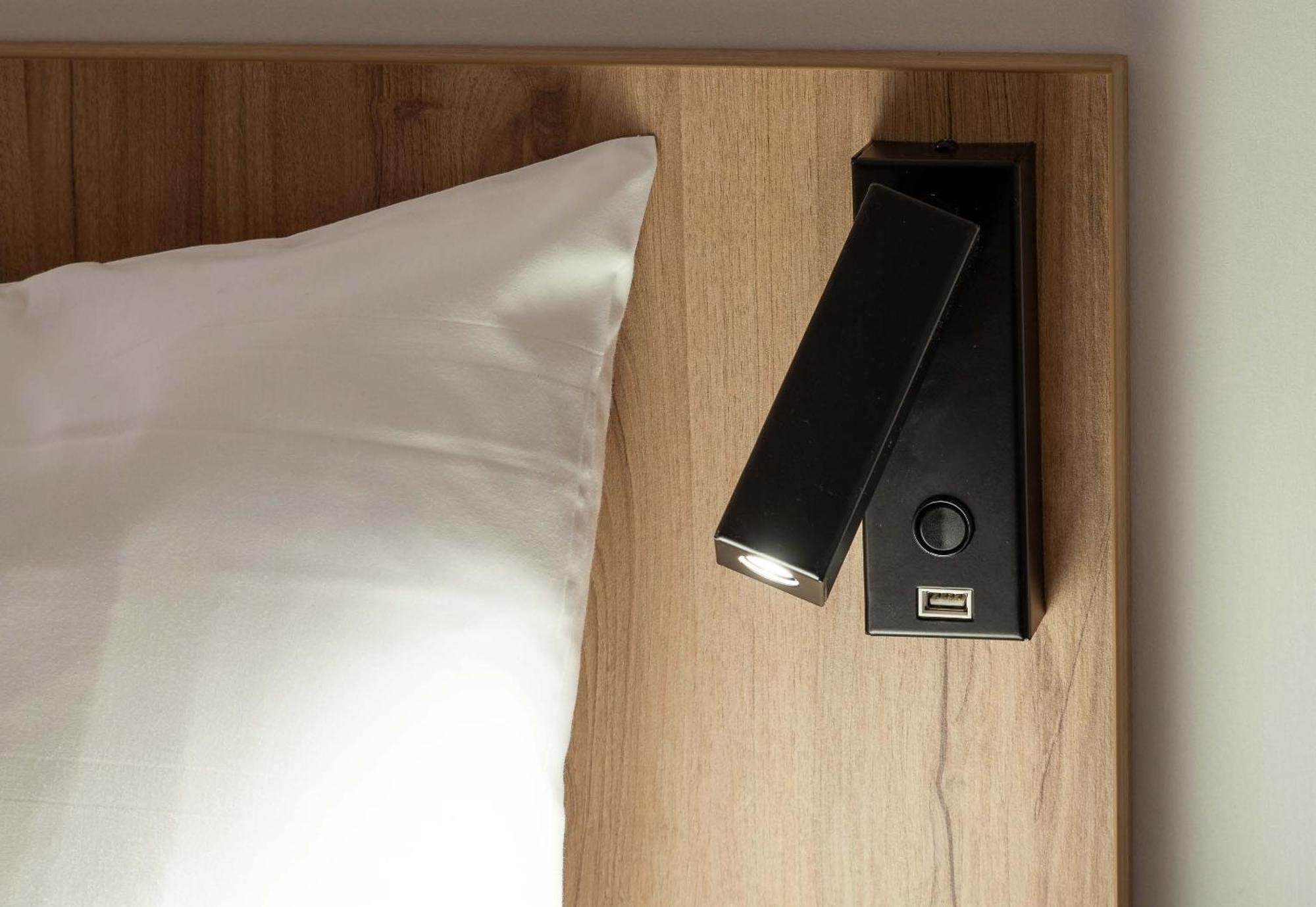 B&B Hotel Lisieux Parc Des Expositions Екстериор снимка