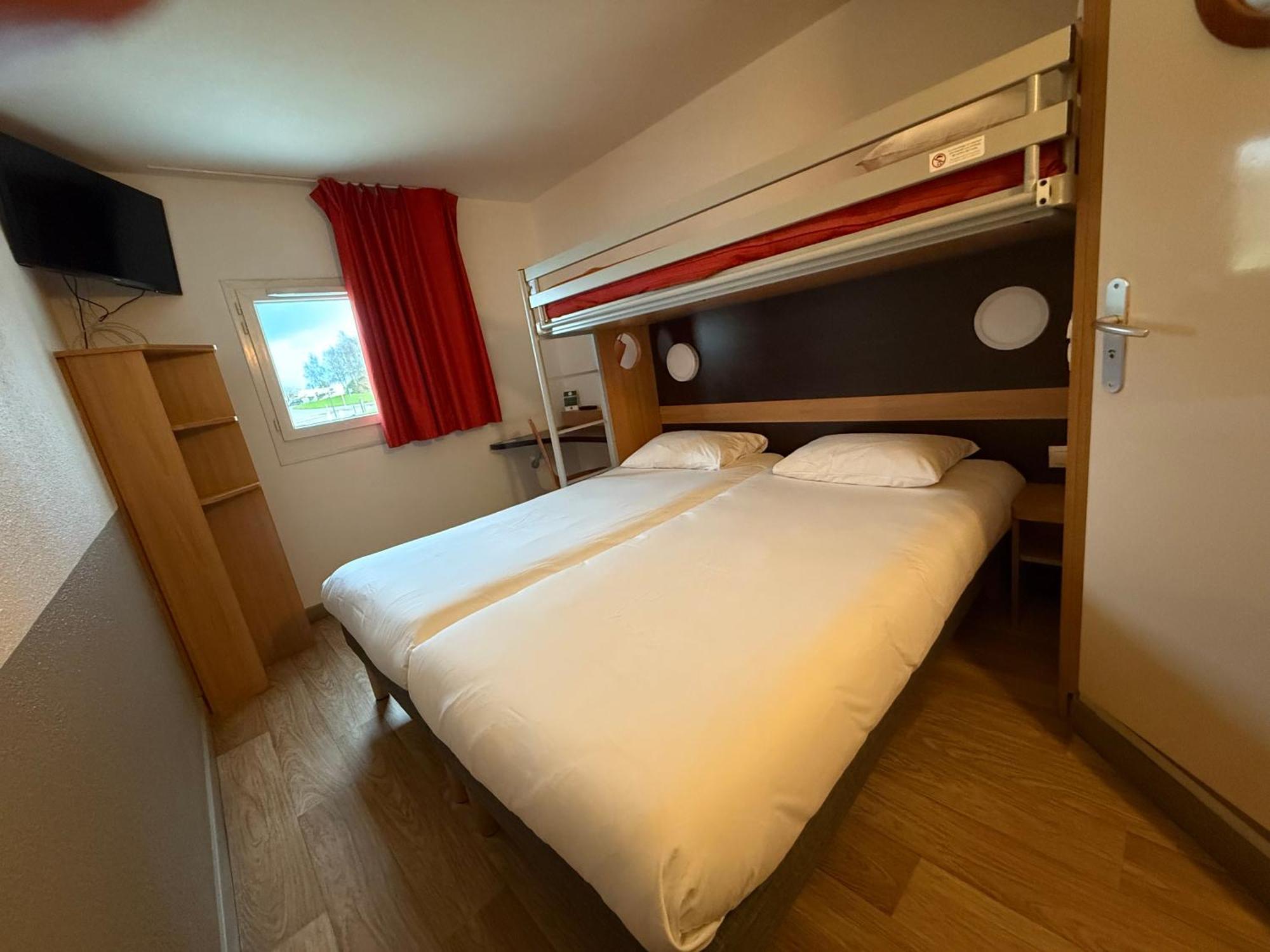 B&B Hotel Lisieux Parc Des Expositions Екстериор снимка